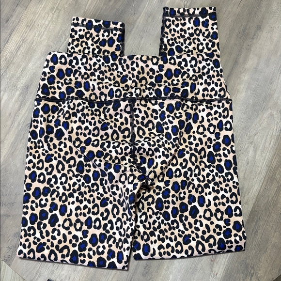 Victoria's Secret Kids Leopard Leggings with Blue Accents - Picture 3 of 4
